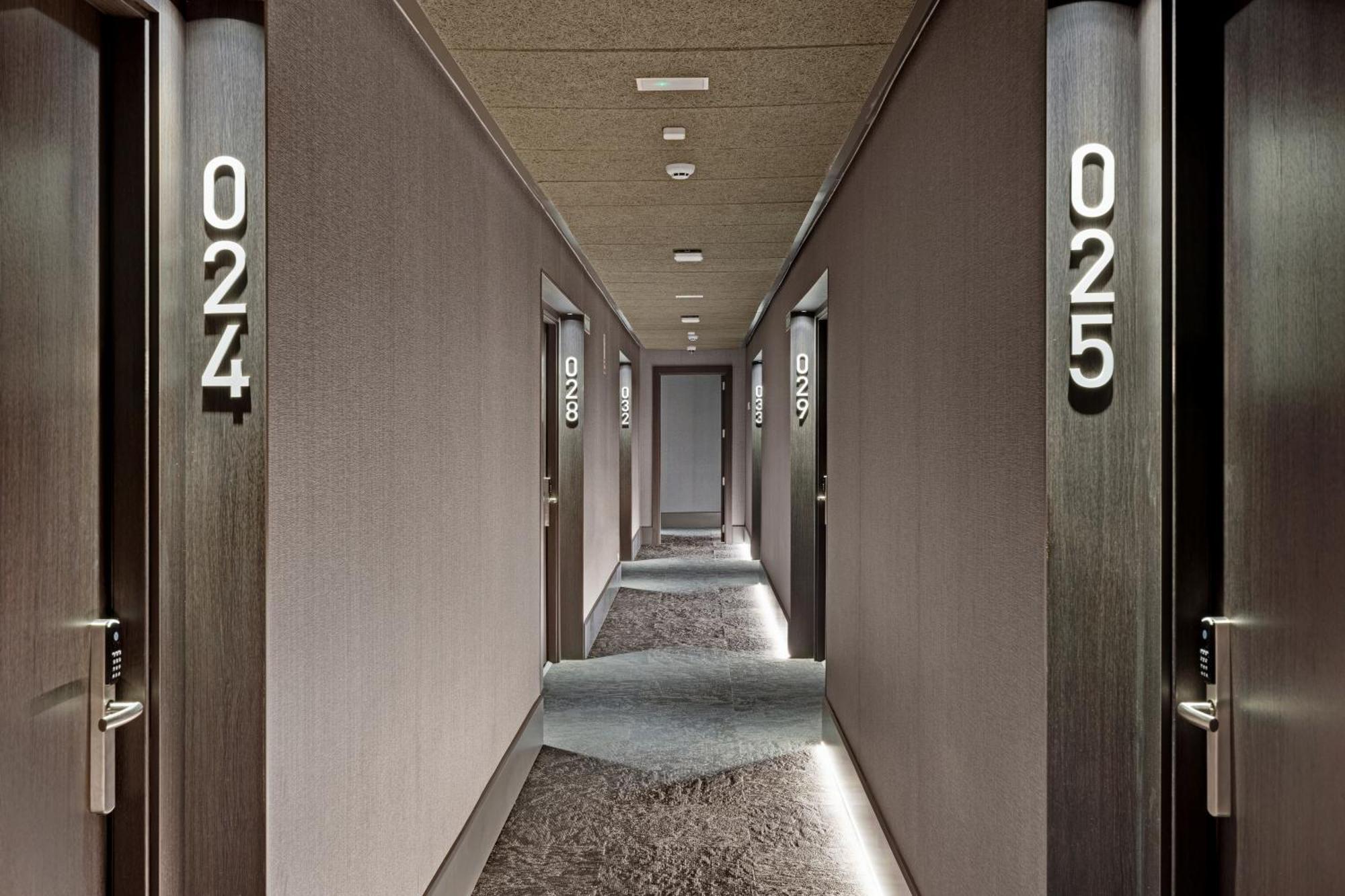 B&B Hotel Santiago ミヤドイロ エクステリア 写真
