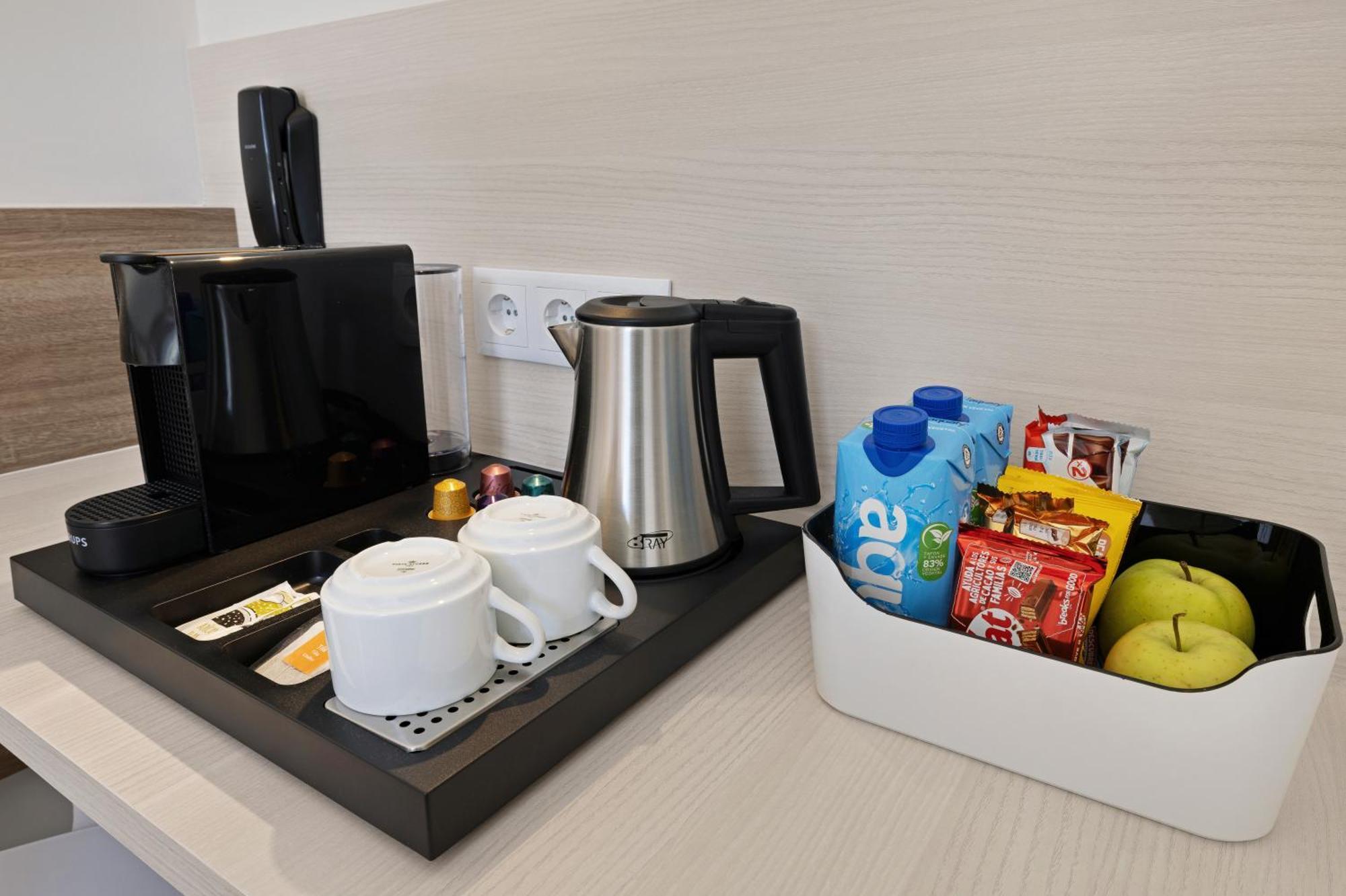 B&B Hotel Santiago ミヤドイロ エクステリア 写真